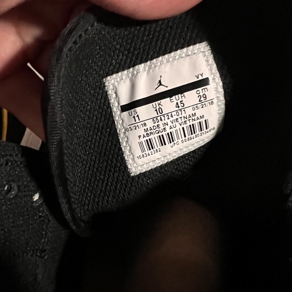 Jordan 1 Mid-Reverse New Love - Picture 12 of 14